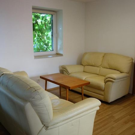 Apartman Hulin, Chrastany - Bily Exteriör bild
