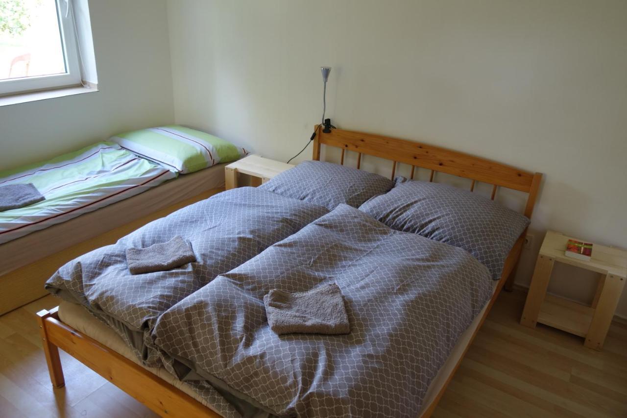 Apartman Hulin, Chrastany - Bily Exteriör bild