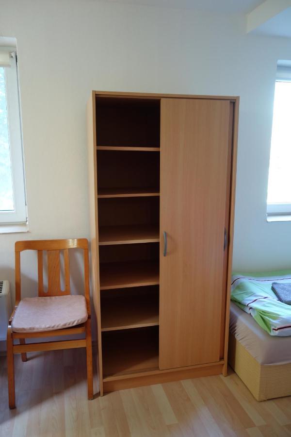 Apartman Hulin, Chrastany - Bily Exteriör bild